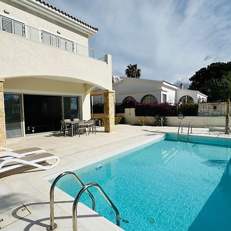 Coral Bay Beach Villa Paphos Exterior foto