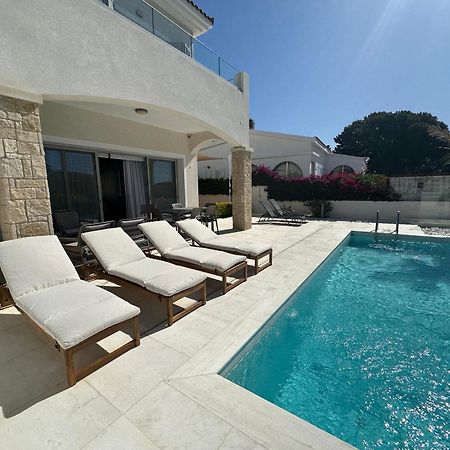 Coral Bay Beach Villa Paphos Exterior foto