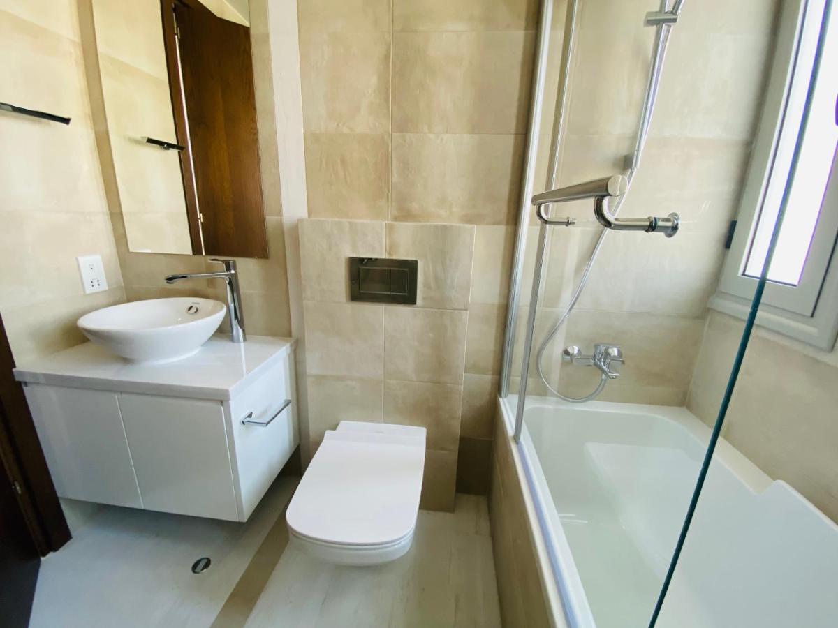 Coral Bay Beach Villa Paphos Exterior foto