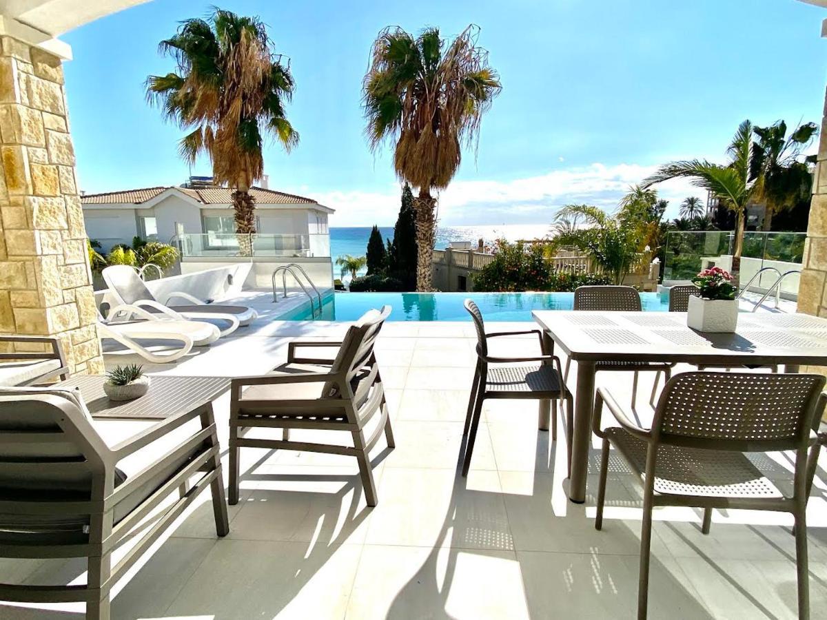 Coral Bay Beach Villa Paphos Exterior foto