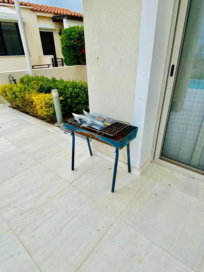 Coral Bay Beach Villa Paphos Exterior foto