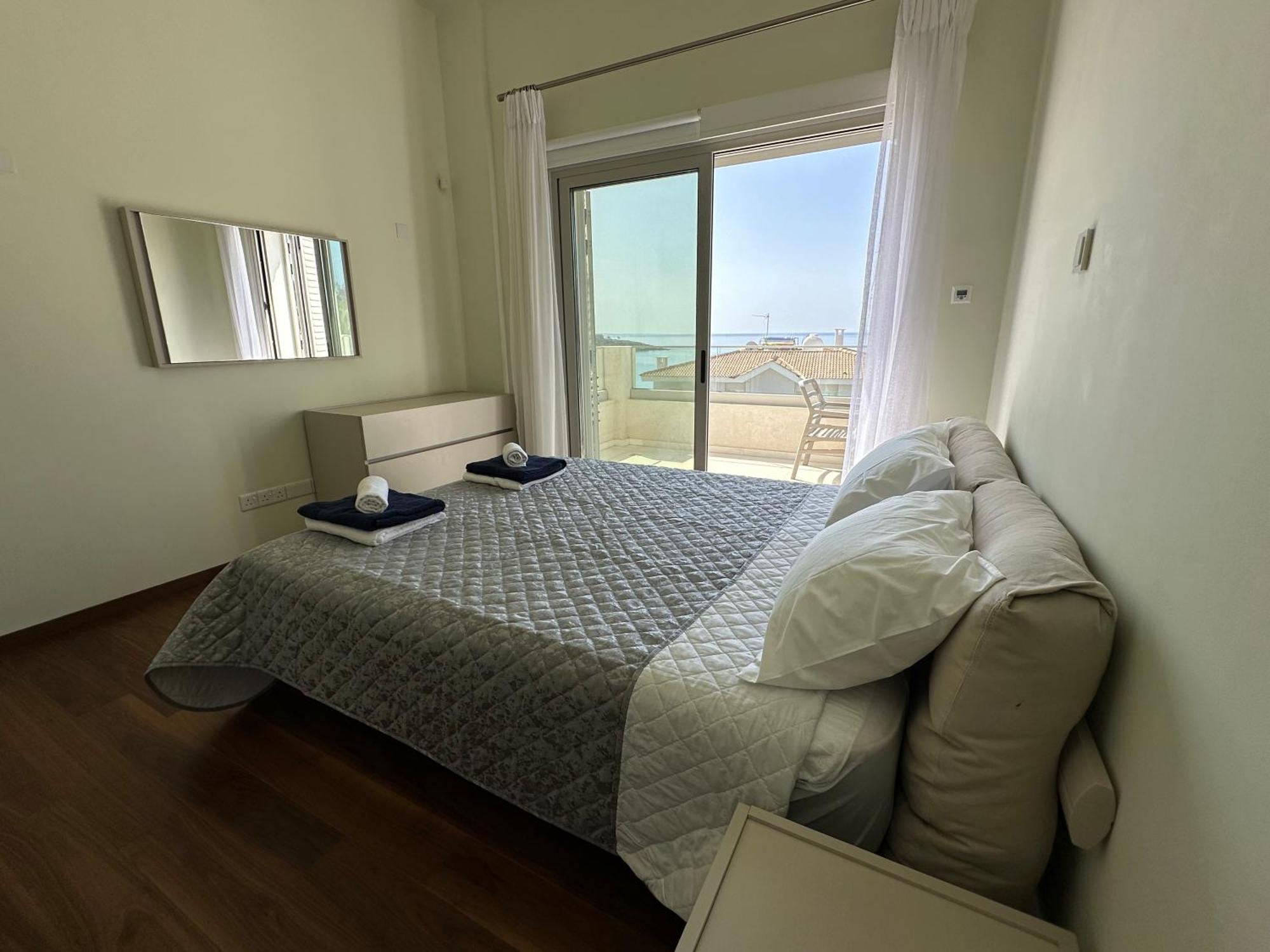 Coral Bay Beach Villa Paphos Exterior foto