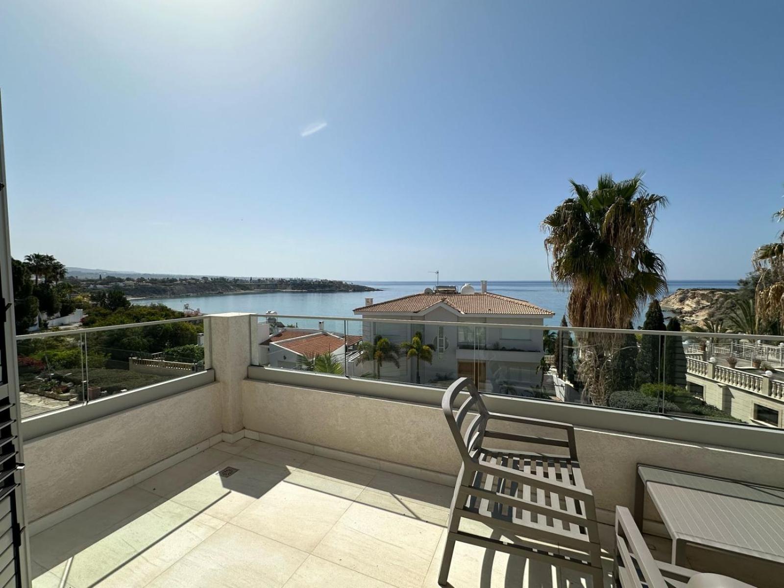 Coral Bay Beach Villa Paphos Exterior foto